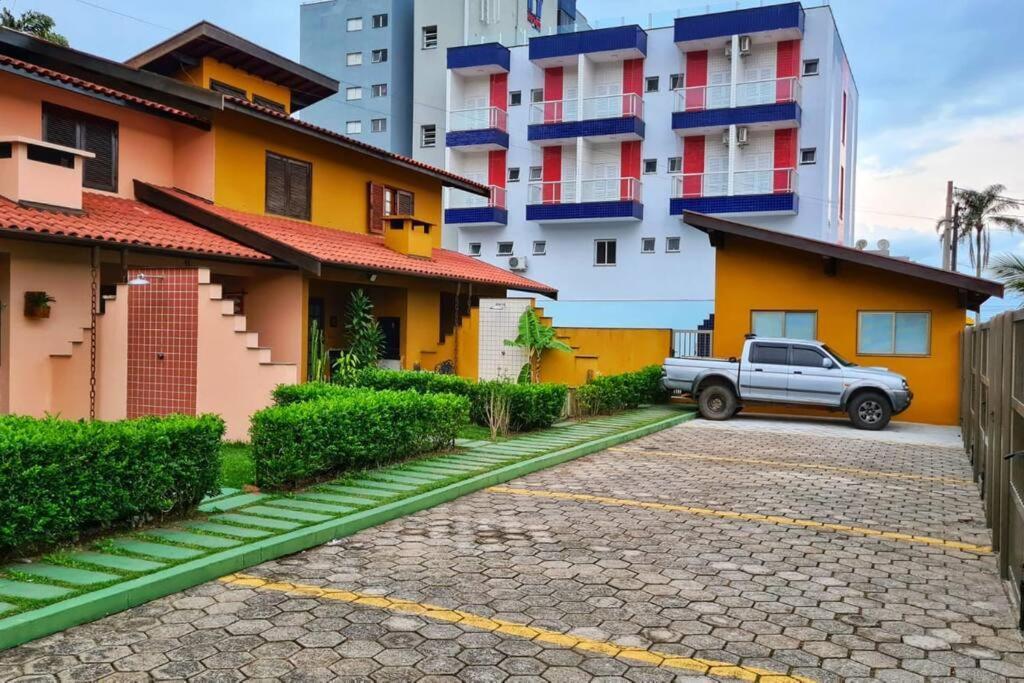 100Mts Da Praia Com Churrasqueira, Piscina E Wi-Fi Caraguatatuba Exterior foto